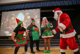 Santa with 3 elves